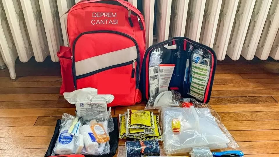 Deprem Çantası Nasıl Hazırlanır